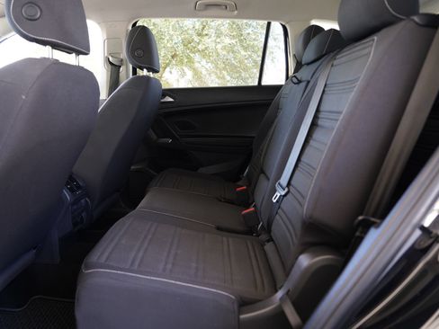 Certified 2023 Volkswagen Tiguan S FWD image 25