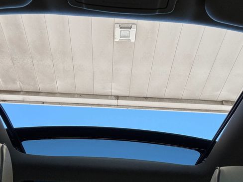 Used 2013 Lincoln MKX AWD image 14