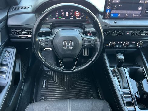 Used 2023 Honda Accord Sport image 15