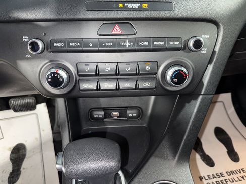 Used 2021 Kia Sportage S image 22