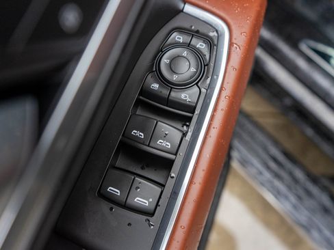 Used 2025 GMC Sierra 1500 Denali Ultimate image 19