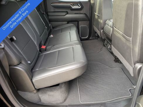 Certified 2025 GMC Sierra 1500 SLT image 46