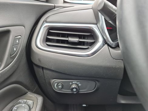 Certified 2024 Chevrolet Equinox LT FWD image 18