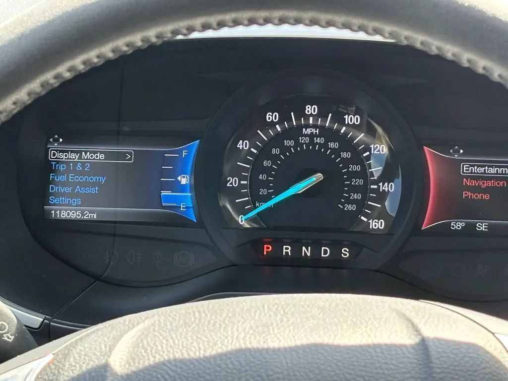 Used 2017 Ford Edge SEL w/ Equipment Group 201A AWD/4WD image 19