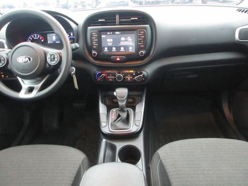 Used 2020 Kia Soul S image 17
