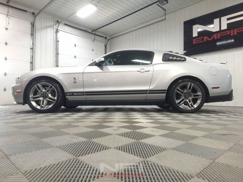 Used 2012 Ford Mustang Shelby GT500 RWD image 11