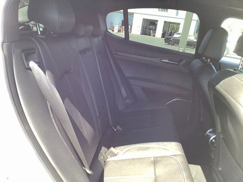 Used 2022 Alfa Romeo Stelvio Ti image 34