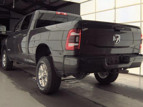 Used 2024 RAM 2500 Laramie w/ Safety Group AWD/4WD image 4