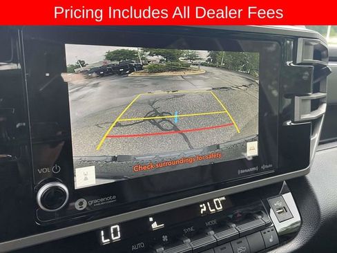 Used 2024 Toyota Tundra SR5 w/ SR5 Premium Package AWD/4WD image 33