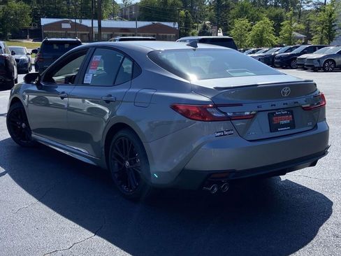 New 2026 Toyota Camry SE w/ Convenience Package FWD image 4