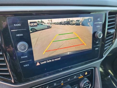 Used 2022 Volkswagen Atlas SE w/ Panoramic Sunroof Package image 23