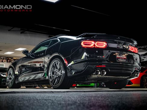 Used 2022 Chevrolet Camaro ZL1 RWD image 62