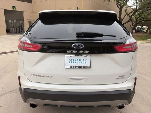Used 2024 Ford Edge Titanium AWD/4WD image 3