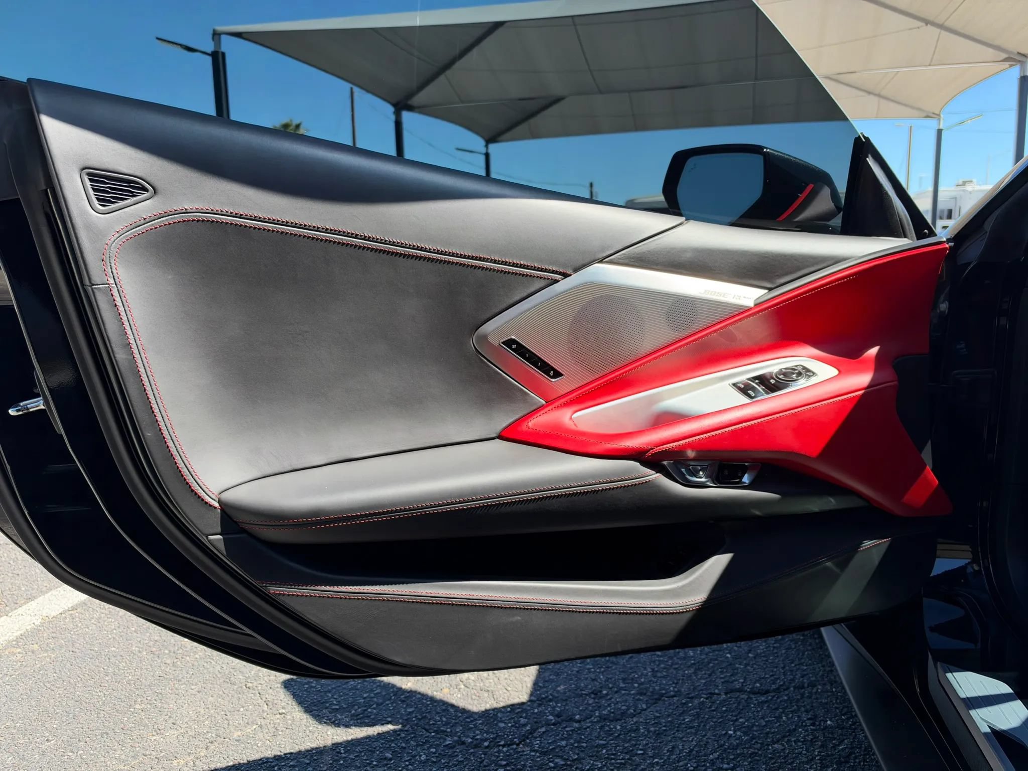 Used 2022 Chevrolet Corvette Stingray Premium Cpe w/ Z51 Performance Package RWD image 13