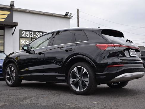 Used 2022 Audi Q4 e-tron Prestige image 11