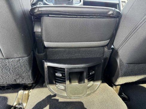 Used 2019 RAM 3500 Big Horn image 38