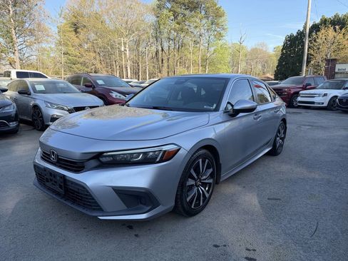 Used 2022 Honda Civic EX image 1