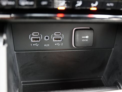 Used 2023 Jeep Grand Cherokee L Overland image 35