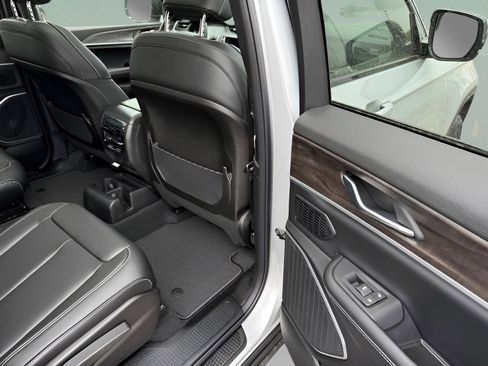 New 2026 Jeep Grand Cherokee L Limited AWD/4WD image 11