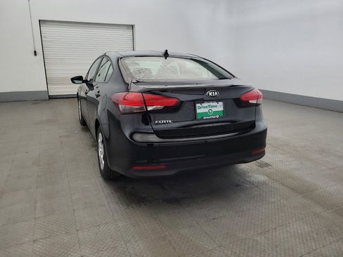 Used 2017 Kia Forte LX FWD image 6