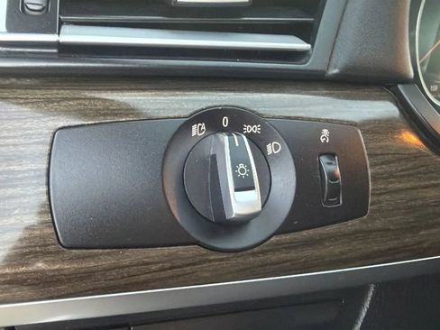 Used 2014 BMW 750Li xDrive AWD/4WD image 40
