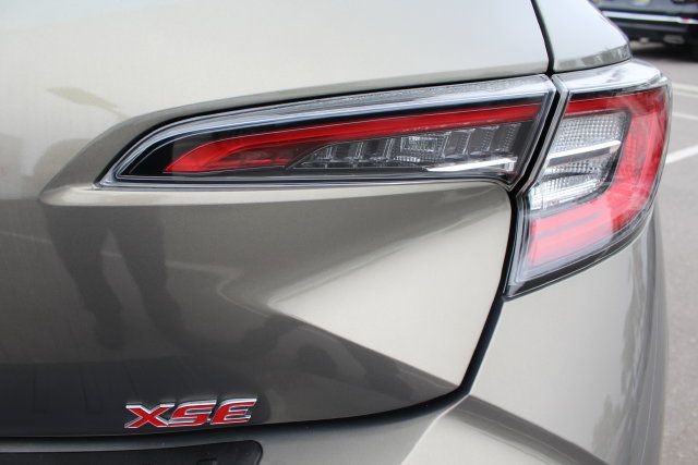 Used 2019 Toyota Corolla XSE FWD image 15
