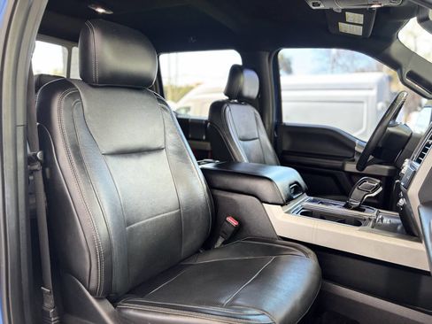 Used 2017 Ford F150 Lariat image 31