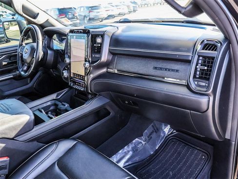 Used 2022 RAM 1500 Limited w/ Body Color Bumper Group image 16
