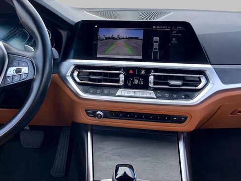 Used 2022 BMW 330i Sedan w/ Premium Package 2 RWD image 7