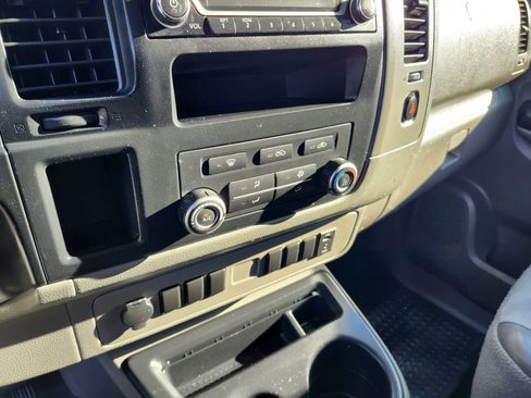 Used 2018 Nissan NV 2500 S RWD image 28