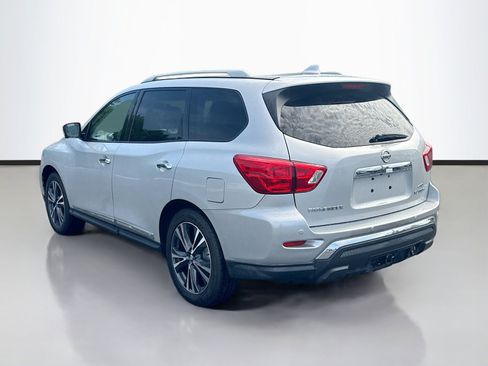 Used 2020 Nissan Pathfinder Platinum AWD/4WD image 5
