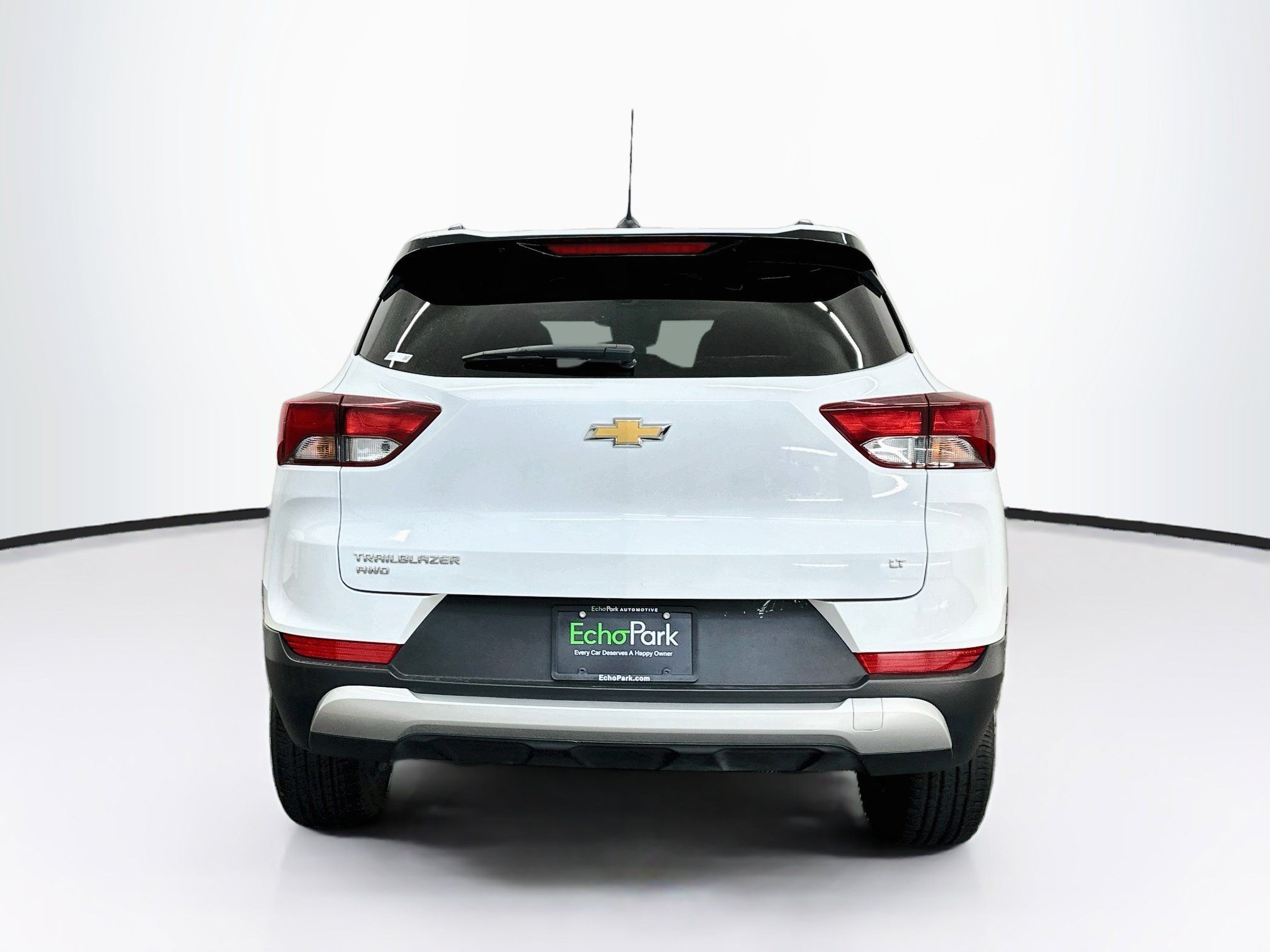 Used 2025 Chevrolet TrailBlazer LT AWD/4WD image 7