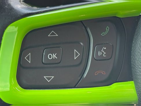 Used 2020 Jeep Wrangler Unlimited Sahara AWD/4WD image 17