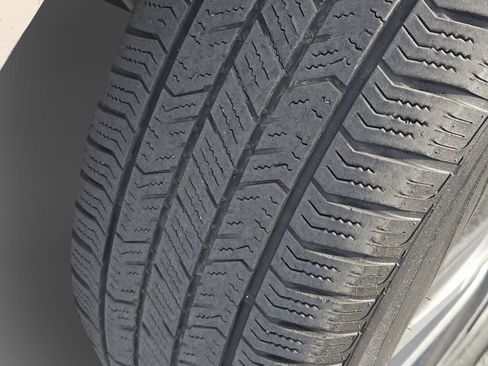 Used 2024 Toyota Venza LE image 17