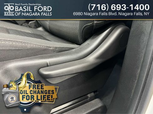 Used 2024 GMC Sierra 3500 SLE w/ Remote Start Package image 12