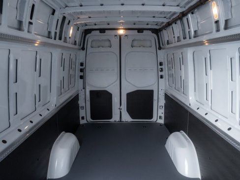 New 2025 Mercedes-Benz Sprinter 2500 image 12