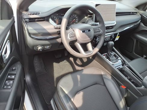 New 2026 Jeep Compass Latitude AWD/4WD image 19