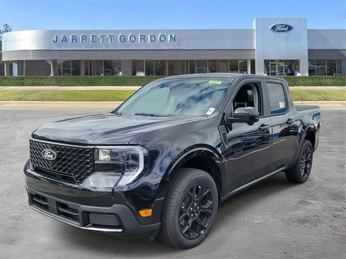 New 2025 Ford Maverick Lariat w/ Black Appearance Package image 2