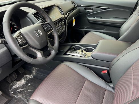 New 2026 Honda Ridgeline Black Edition image 9
