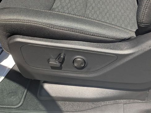 New 2026 RAM 1500 Big Horn AWD/4WD image 19