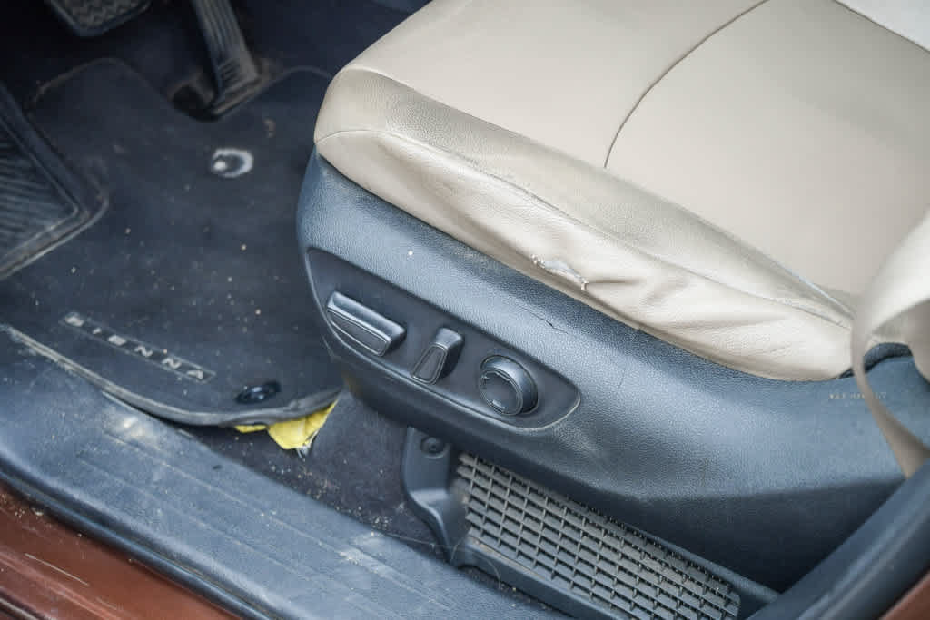 Used 2021 Toyota Sienna XLE FWD image 26