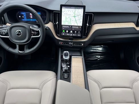 New 2026 Volvo XC60 T8 Plus w/ Climate Package PRO AWD/4WD image 11