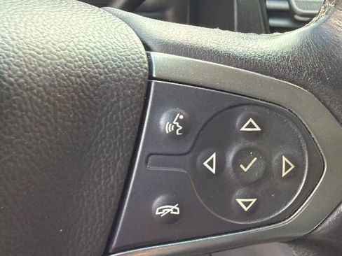 Used 2018 Chevrolet Tahoe Premier AWD/4WD image 18