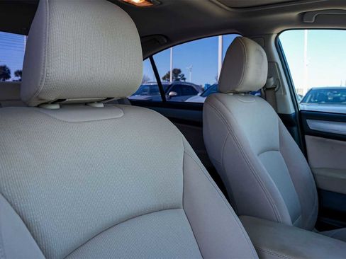 Used 2018 Subaru Legacy 2.5i Premium w/ Moonroof Package image 14