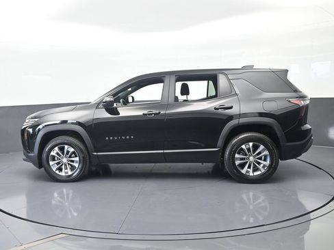 Used 2026 Chevrolet Equinox LT FWD image 3