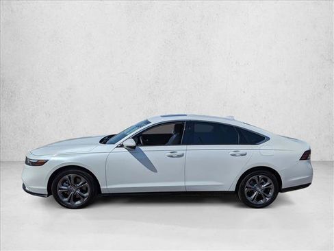 Used 2024 Honda Accord EX-L image 9