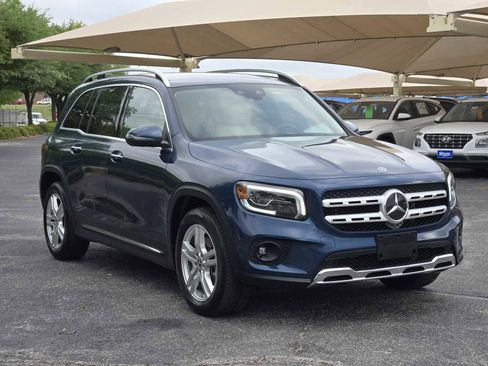 Used 2020 Mercedes-Benz GLB 250 image 3