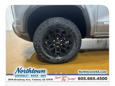 New 2026 GMC Canyon Elevation w/ Convenience Package image 12