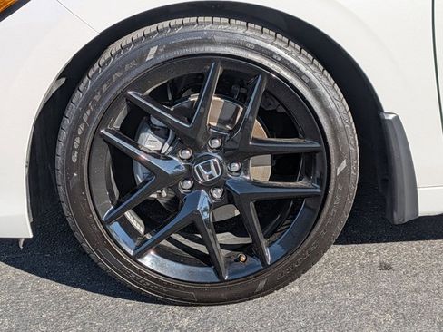 Used 2025 Honda Civic Sport image 22