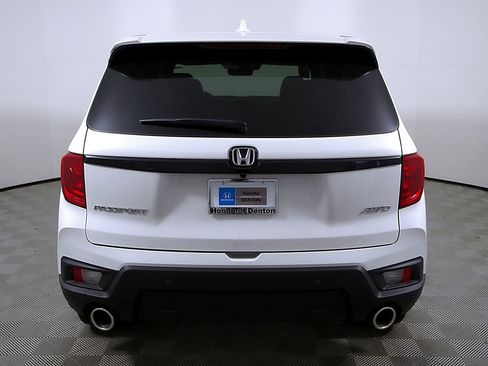 Used 2024 Honda Passport EX-L image 8